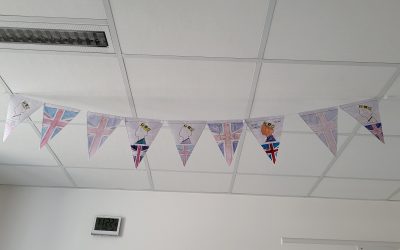 HOMMAGE A LA REINE ELISABETH II EN COURS D’ANGLAIS